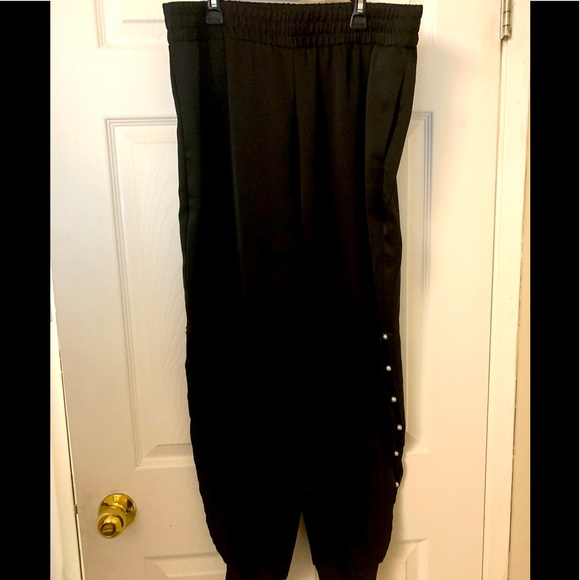 Size 16 Joseph Ribkoff Pant with pockets - Picture 2 of 6